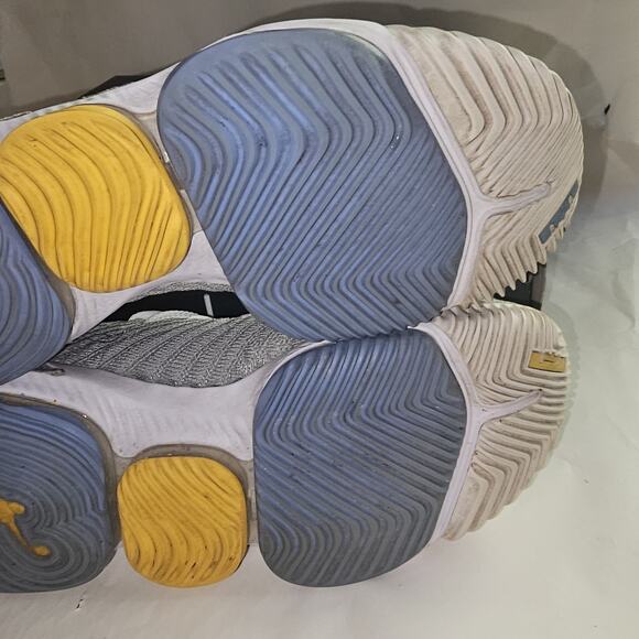 Nike LeBron 16 MLPS Size 12 CK4765-001 Gray King James #23 , - Picture 9 of 16